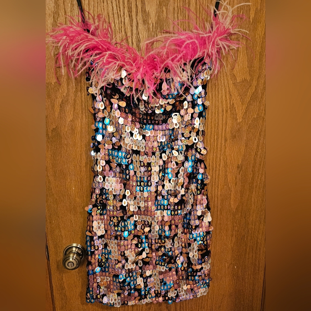 NWT Fashion Nova Wondering Eyes Feather Sequin Mini Dress Multi Color Size Large - Picture 11 of 15